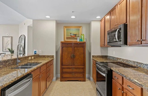 Cape Harbour Condominio | Deluxe Views Condo Cape Coral Dining & Activities!