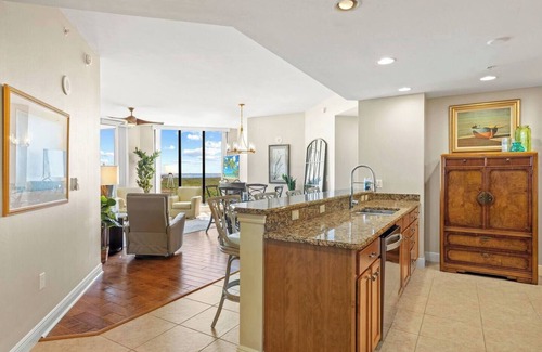Cape Harbour Condominio | Deluxe Views Condo Cape Coral Dining & Activities!