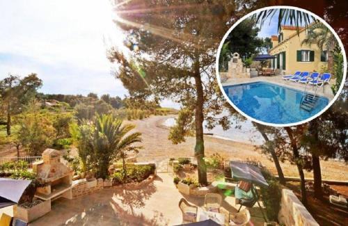 Supetar Villa | Deluxe Villa Sirena on the beach with Pool