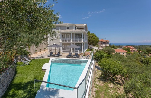 Alonia Apartamento | Demargia Villa A - Apartamento Planta Baja adecuado para 6 personas