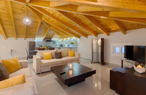 Alonia Casa | Demargia Villa A - Loft Apartamento adecuado para 4 personas con piscina comunitaria