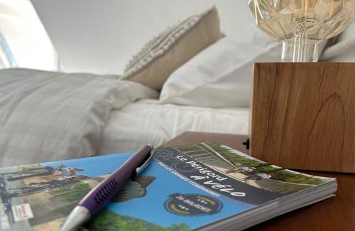 Azerat Cama Y Desayuno | Demeure du Vallon - Chambres d'Hôtes de Charme