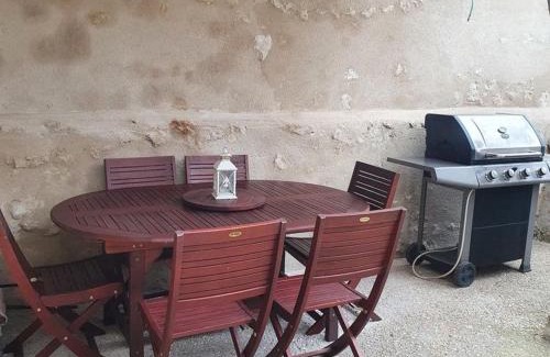 Beaulieu-sur-Loire Casa | Demeure restaurée avec chambres privatives, proche Loire, vignes et activités outdoor - FR-1-590-240