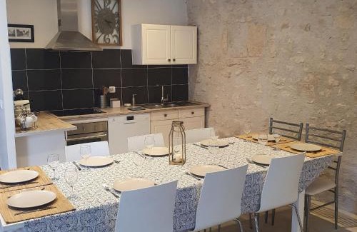 Beaulieu-sur-Loire Casa | Demeure restaurée avec chambres privatives, proche Loire, vignes et activités outdoor - FR-1-590-240