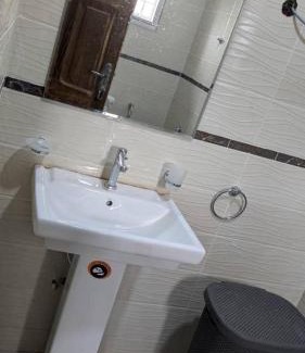 Old-Yundum Apartamento | Demure apartment, Taf Dalaba Estate