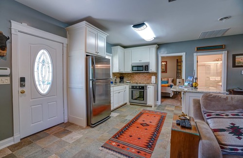 Cottonwood Falls Cabaña | Den Creek Ranch-Cottage