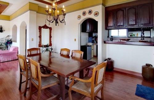 Basco Casa | Den Den Guesthouse