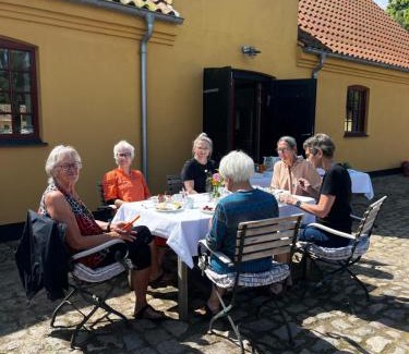 Stubbekobing Cama Y Desayuno | Den Gule Lade på Skjørringe