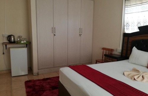 Francistown Casa | DEN VIEW GUESTHOUSE