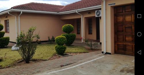 Francistown Casa | DEN VIEW GUESTHOUSE