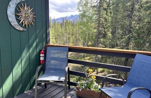 Healy Casa | Denali National Park 2 King Bedroom Hideaway with