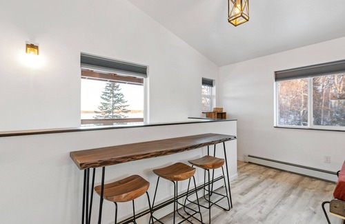 Trapper Creek Apartamento | DENALI PENTHOUSE, lakefront near Talkeetna and Denali State Park