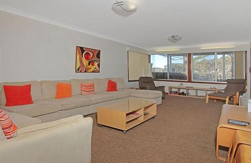 Denhams Beach Casa | Denham Avenue Whole House Beachside Escape