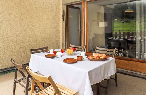Noveli Apartamento | Dents Rousses C1 by Interhome