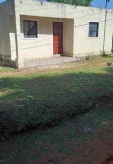 Luque Apartamento | Depa económico, con baño privado, Heladera, tv, AA, Wifi