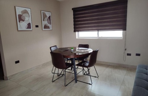 Simón Bolívar Apartamento | Departamento amoblado frente al aeropuerto