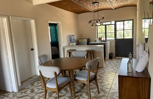 Etzatlán Apartamento | Departamento de 2 habitaciones en nuestro Hotel Cuatro Caminos en Etzatlán.