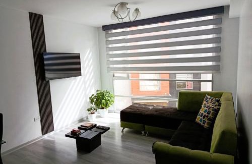 Quito Apartamento | Departamento ideal para trabajo o turismo, cerca de Embajada A, Solca y Estadio O