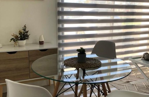 Los Angeles Apartamento | Departamento Los Canelos, a metros de Avenida Las Industrias- Incluye, NETFLIX DirecTV aire acondicionado, Internet