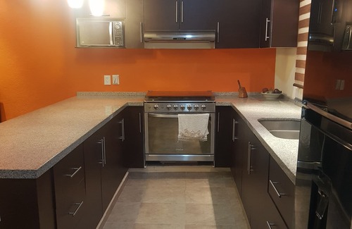 Costa Azul Apartamento | Amplio Departamento en Zona Dorada de Acapulco