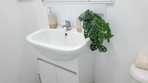 Los Angeles Apartamento | Departamento nuevo y completo en Condominio Volcán Antuco