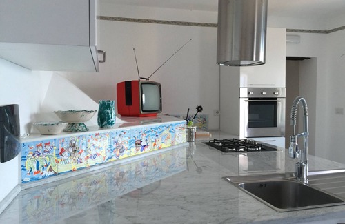 Pizzo Apartamento | DEPENDANCE DELLE GRAZIE en el encantador Pizzo junto al mar + ESTACIONAMIENTO + WIFI