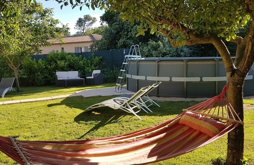 Gareoult Casa | Dependencia Villa 4 personas con jardín privado y jacuzzi.
