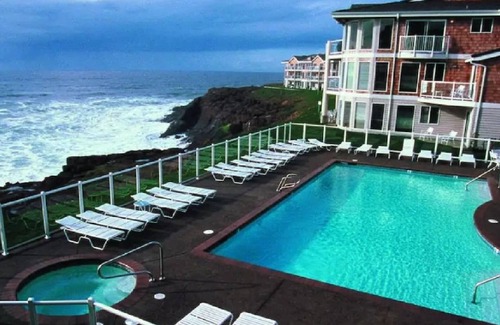 Depoe Bay Condominio | Depoe Bay Condo! Right on the Ocean!! Fantastic Views!!