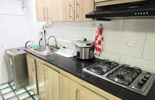 Kennedy Apartamento | Depa completo 6 personas independiente-- CC Eden