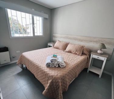Bahía Blanca Apartamento | Depto B - Con Parrilla, 2 dormitorios - Departamento Aguado - Alquileres RV
