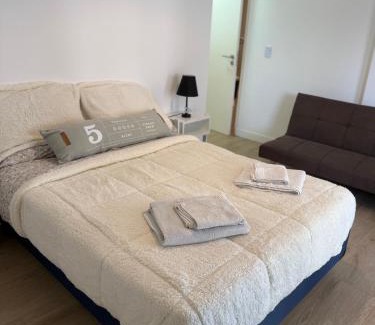 Constitución Apartamento | Depto Premium entero con pileta climatizada gym y parrilla