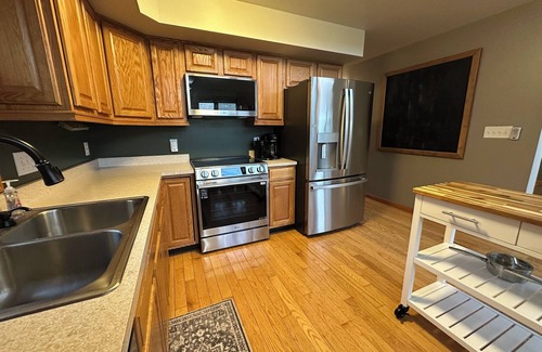 Newfield Casa | Der Bauernhof: Spacious & Charming Home on Historic Farm in Nature Setting