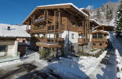 Vorderglemm Apartamento | Der Zirmhof in Saalbach - Joker Card included in summer