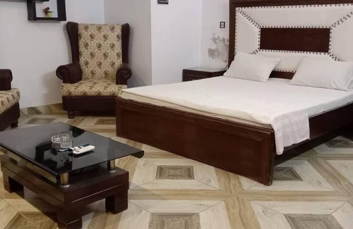 Hyderabad Casa | Dera Inn Guest House