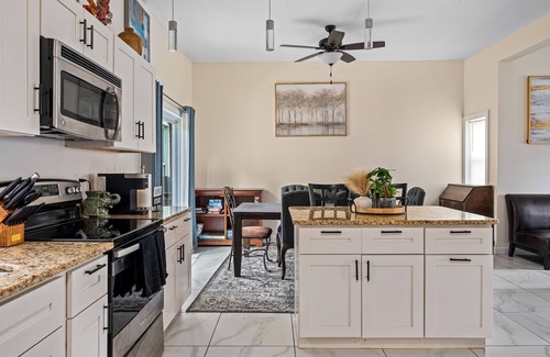 Shelby Park Casa | Derby - Bourbon Trail 4BR Pool Table Villa
