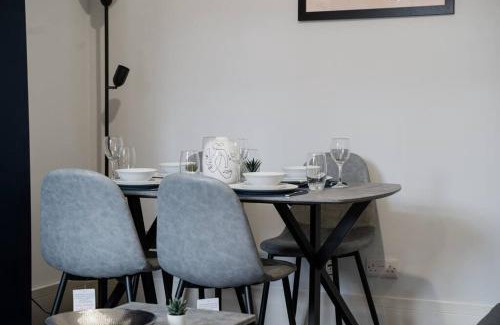 Crewe Casa | Derrington House - By Sigma Stays