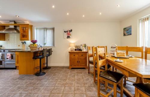 Llanafan Casa | Derwen Haidd