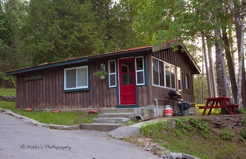 Papineau-Cameron Cabaña | Des Groseilliers Cottage