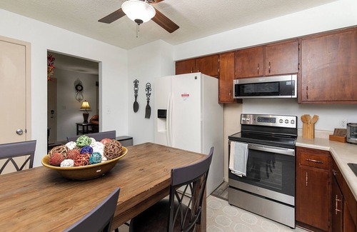 Ankeny Casa | Des Moines Entire home 3 Bdms King; Queen; Twins quiet near High Trestle Trail