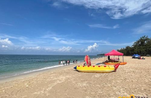 Bandar Penawar Villa | Desaru Arcadia Cozy Huge Villa 11-16pax Wifi Netflix 5 Mins to Desaru Beach
