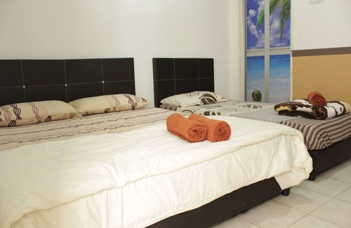 Taman Desa Tebrau Casa | DesaTebrau NewStar Homestay - Wedding Bridal House
