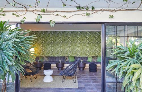 Uptown Design District Complejo | Descanso Resort, A Men's Resort