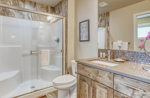Southern Crossing Condominio | Deschutes Landing at the Old Mill Riverfront