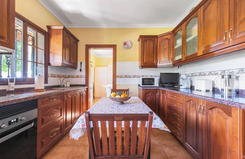 Valleseco Villa | Vista Extraordinaria de la montaña y del mar. Ubicada en cercania de Arucas.