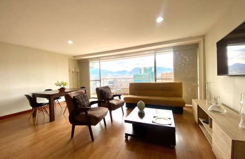 Patio Bonito Apartamento | Descubre la Comodidad y Belleza de Medellín Desde Este Hermoso Apartamento!