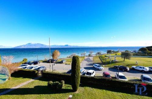 Sirmione Apartamento | DesenzanoLoft Official Partner Homes & Villas by Marriott Bonvoy - Eden Lake view and privat beach renovated in 2025
