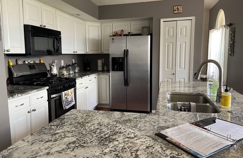 Rio Rancho Casa | Desert Beach House with a Mountain View - Private Pool and Hot Tub!