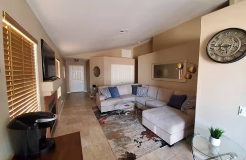 Las Vegas Casa | Desert beauty with amazing mountain views. Pet Friendly!