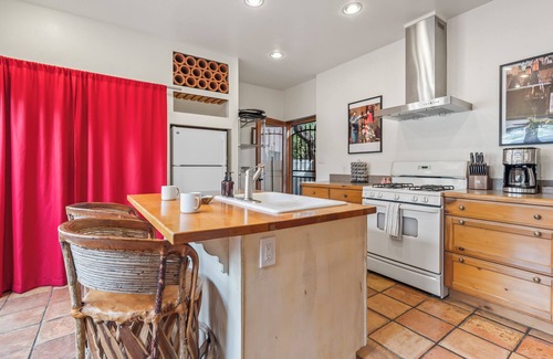 Sam Hughes Casa | Desert Bloom Bungalow-Historic Sam Hughes Adobe