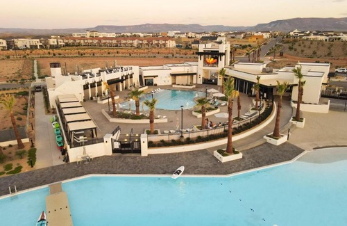 St. George Casa | Desert Color's Sunshine and Sage